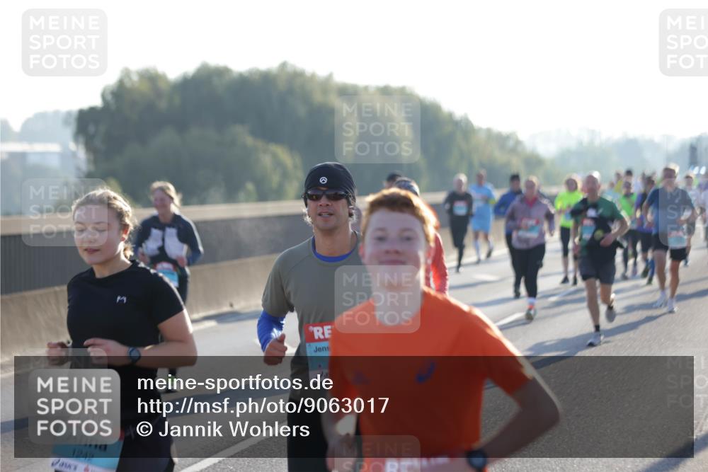 03.10.2025 - Köhlbrandbrückenlauf Jannik Wohlers http://msf.ph/oto/9063017 03.10.2025 09:16:00 Position 3 1242 meine-sportfotos.de