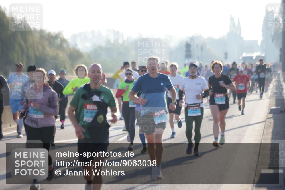 03.10.2025 - Köhlbrandbrückenlauf Jannik Wohlers http://msf.ph/oto/9063038 03.10.2025 09:16:01 Position 3 307, 1357 meine-sportfotos.de