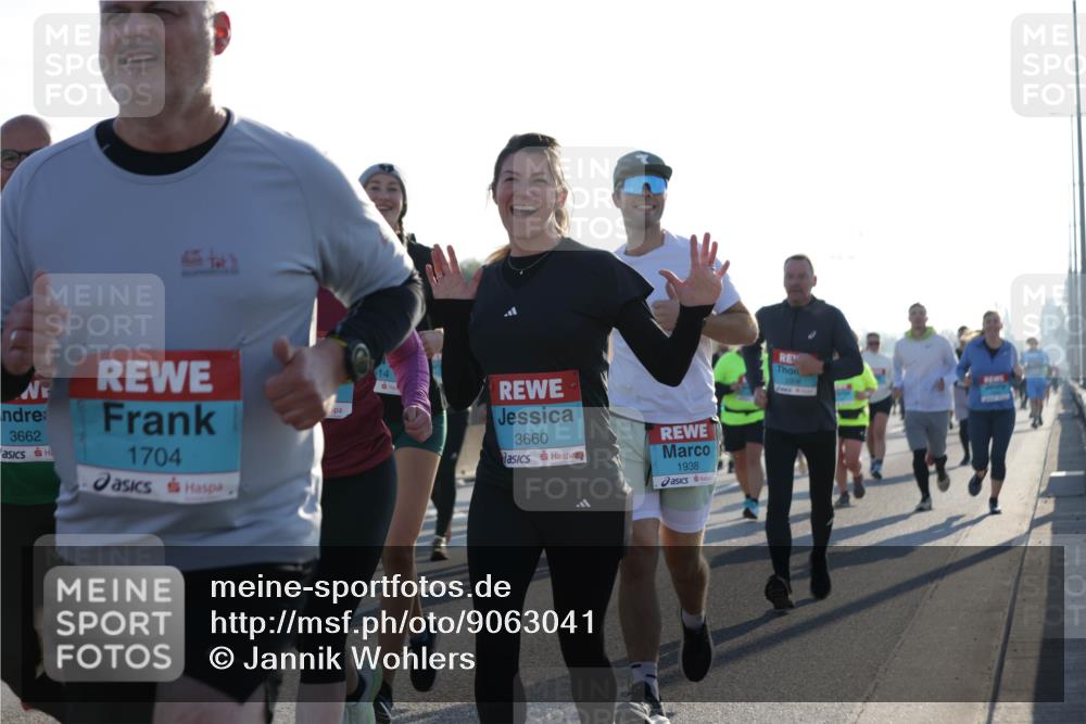 03.10.2025 - Köhlbrandbrückenlauf Jannik Wohlers http://msf.ph/oto/9063041 03.10.2025 09:23:53 Position 3 3662, 1704, 614, 3660, 1938 meine-sportfotos.de