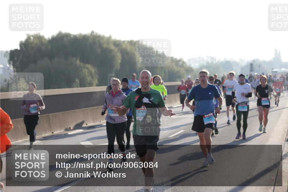 03.10.2025 - Köhlbrandbrückenlauf Jannik Wohlers http://msf.ph/oto/9063084 03.10.2025 09:16:03 Position 3 30, 1357 meine-sportfotos.de