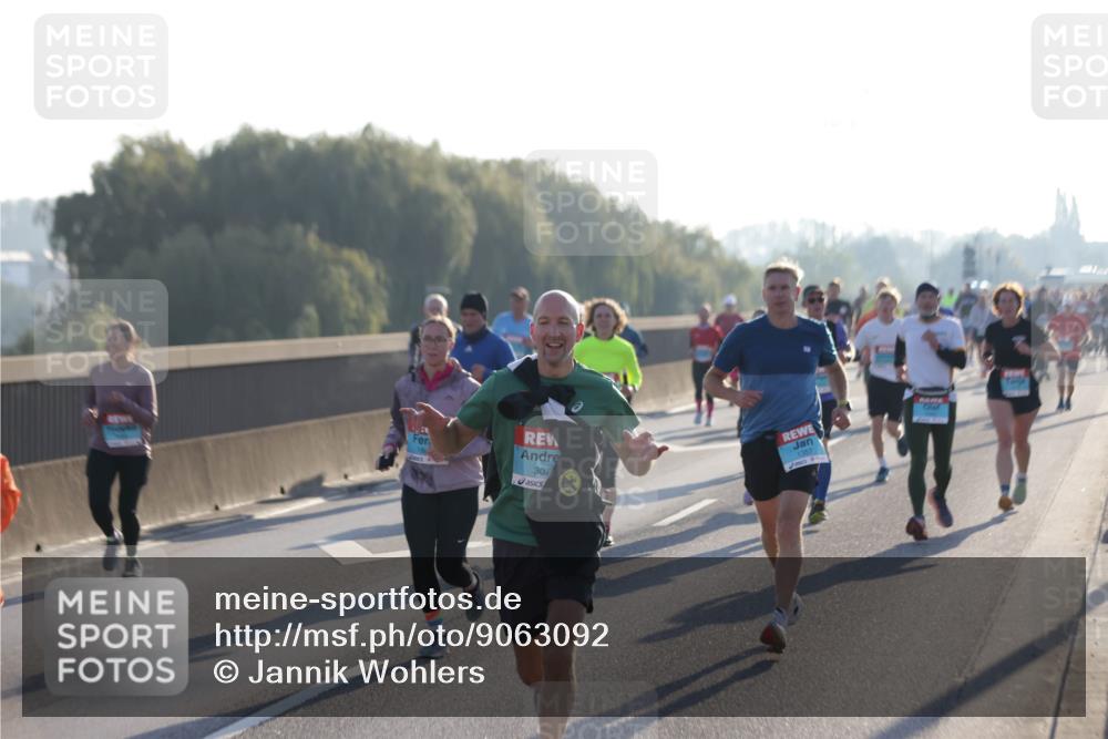 03.10.2025 - Köhlbrandbrückenlauf Jannik Wohlers http://msf.ph/oto/9063092 03.10.2025 09:16:03 Position 3 307, 1357 meine-sportfotos.de