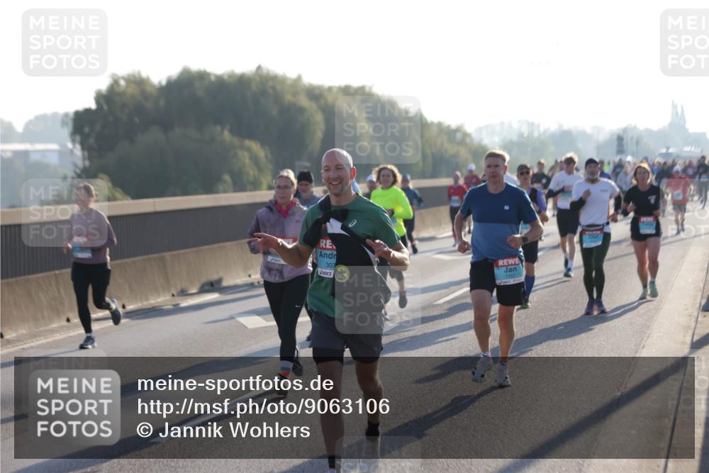 03.10.2025 - Köhlbrandbrückenlauf Jannik Wohlers http://msf.ph/oto/9063106 03.10.2025 09:16:04 Position 3 307, 1357 meine-sportfotos.de