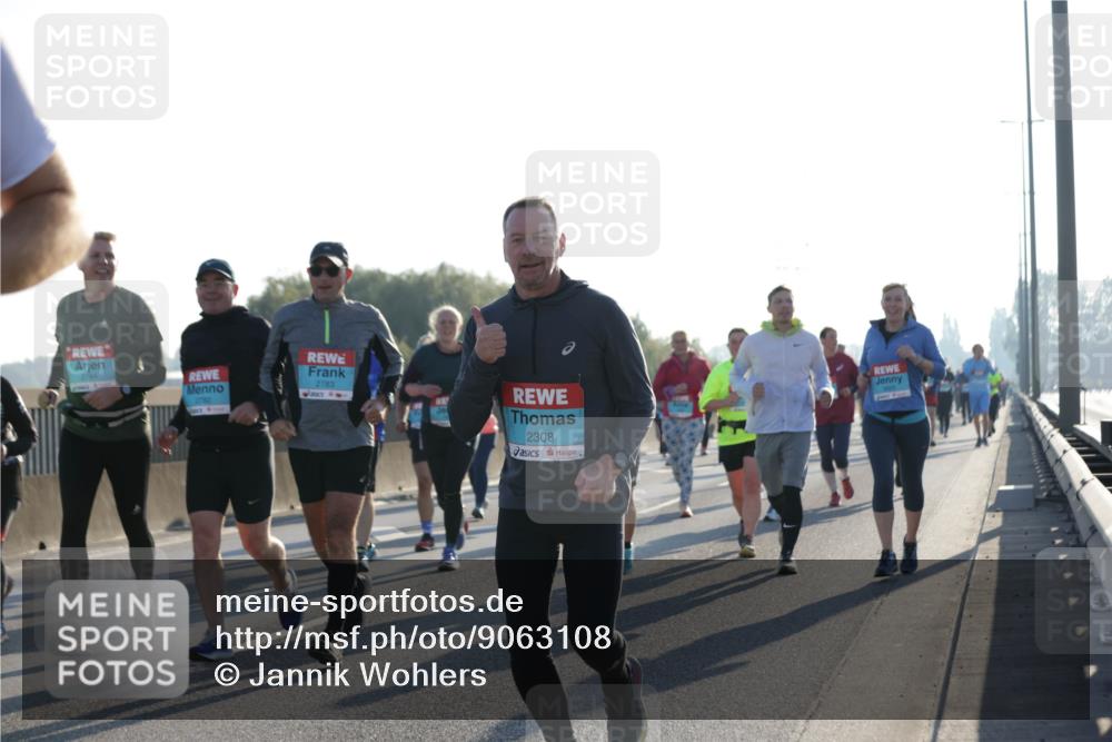 03.10.2025 - Köhlbrandbrückenlauf Jannik Wohlers http://msf.ph/oto/9063108 03.10.2025 09:23:54 Position 3 2784, 2782, 2783, 2308 meine-sportfotos.de