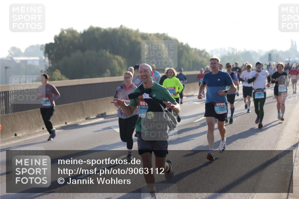 03.10.2025 - Köhlbrandbrückenlauf Jannik Wohlers http://msf.ph/oto/9063112 03.10.2025 09:16:04 Position 3 30, 1357 meine-sportfotos.de