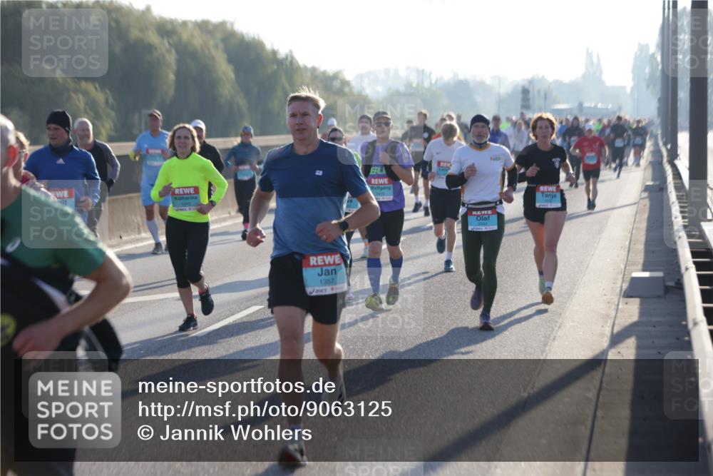 03.10.2025 - Köhlbrandbrückenlauf Jannik Wohlers http://msf.ph/oto/9063125 03.10.2025 09:16:04 Position 3 1312, 1357, 1415, 3344 meine-sportfotos.de