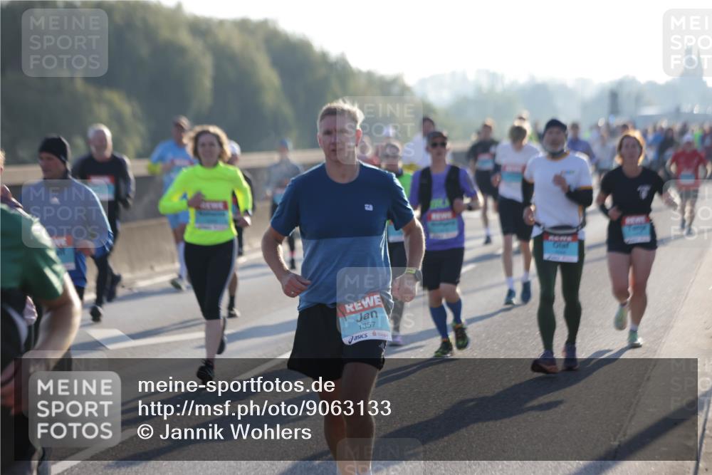 03.10.2025 - Köhlbrandbrückenlauf Jannik Wohlers http://msf.ph/oto/9063133 03.10.2025 09:16:05 Position 3 1357 meine-sportfotos.de