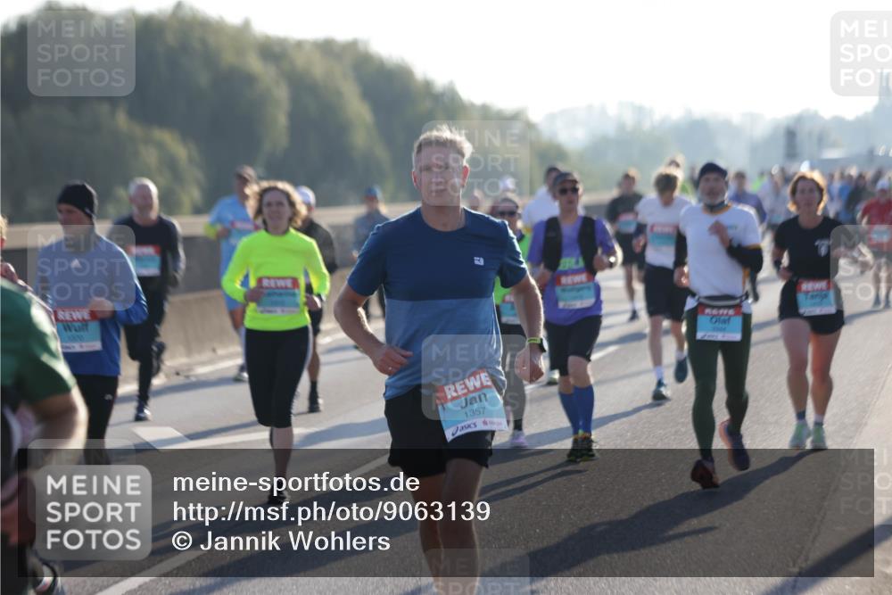03.10.2025 - Köhlbrandbrückenlauf Jannik Wohlers http://msf.ph/oto/9063139 03.10.2025 09:16:05 Position 3 1357 meine-sportfotos.de