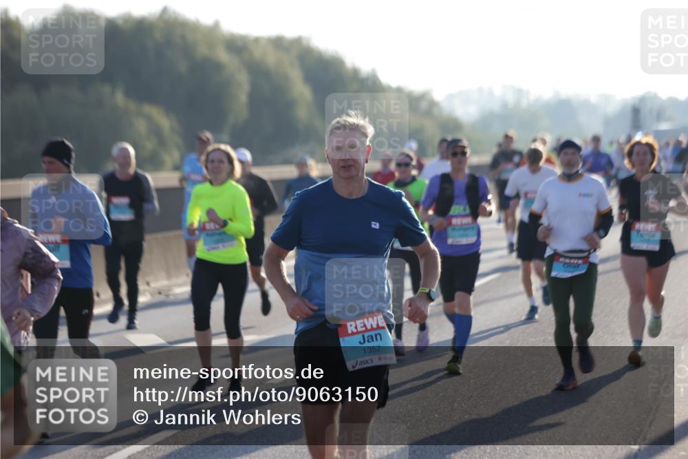 03.10.2025 - Köhlbrandbrückenlauf Jannik Wohlers http://msf.ph/oto/9063150 03.10.2025 09:16:05 Position 3 1357 meine-sportfotos.de