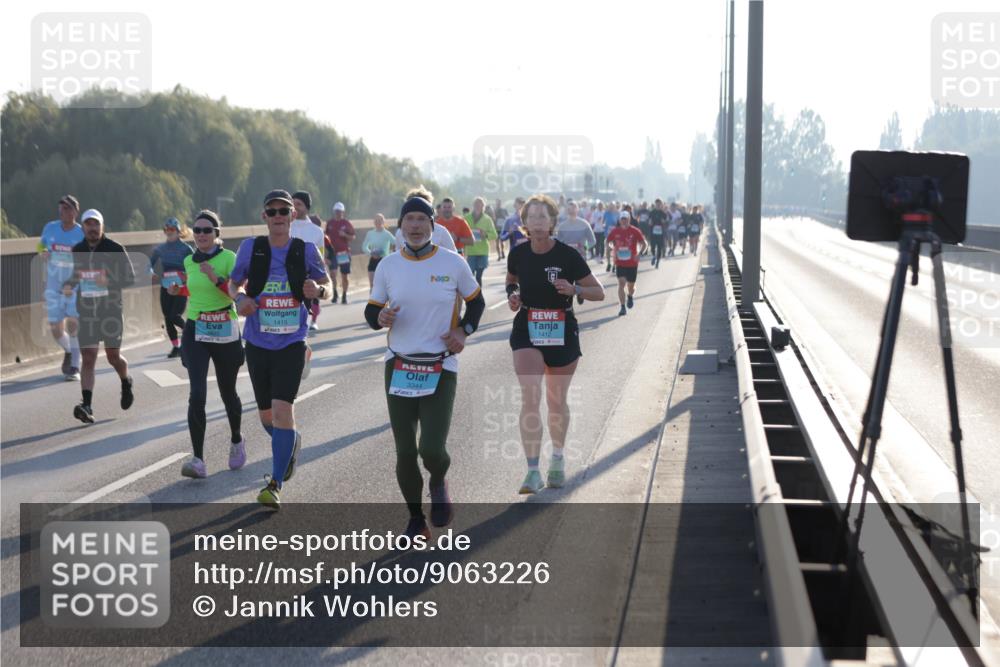 03.10.2025 - Köhlbrandbrückenlauf Jannik Wohlers http://msf.ph/oto/9063226 03.10.2025 09:16:07 Position 3 1415, 3344 meine-sportfotos.de