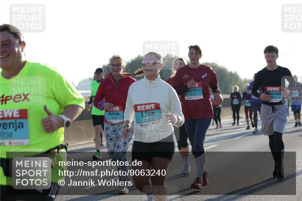 03.10.2025 - Köhlbrandbrückenlauf Jannik Wohlers http://msf.ph/oto/9063240 03.10.2025 09:23:59 Position 3 2738, 1988, 2340, 3019, 3291, 61 meine-sportfotos.de