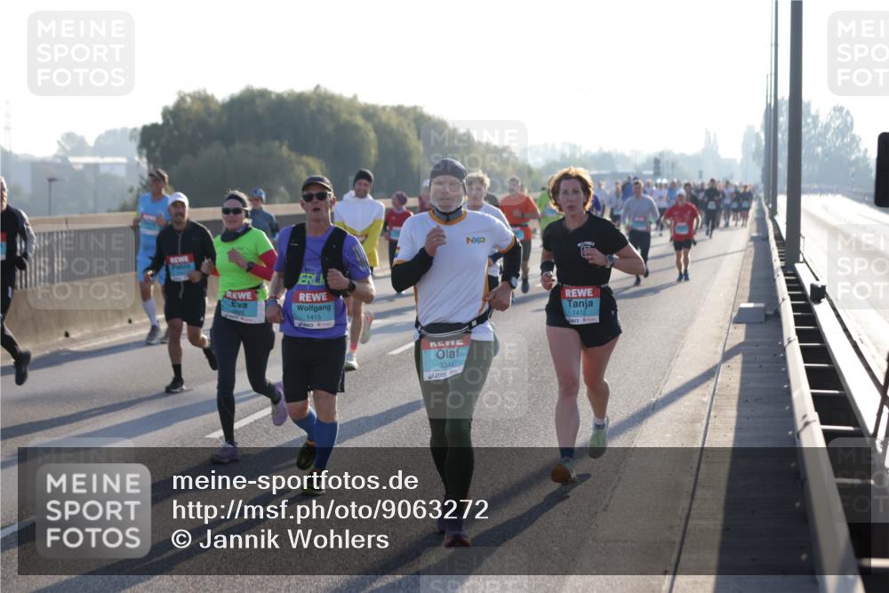 03.10.2025 - Köhlbrandbrückenlauf Jannik Wohlers http://msf.ph/oto/9063272 03.10.2025 09:16:08 Position 3 1415, 3344, 1412 meine-sportfotos.de