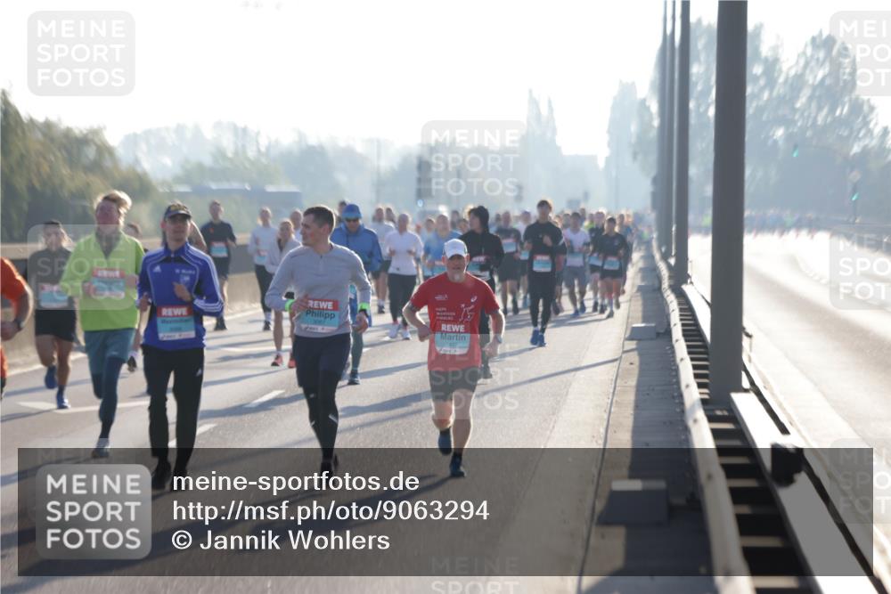 03.10.2025 - Köhlbrandbrückenlauf Jannik Wohlers http://msf.ph/oto/9063294 03.10.2025 09:16:09 Position 3 1, 1477 meine-sportfotos.de