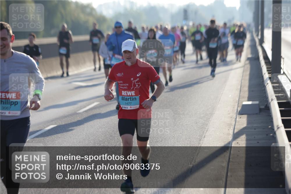 03.10.2025 - Köhlbrandbrückenlauf Jannik Wohlers http://msf.ph/oto/9063375 03.10.2025 09:16:14 Position 3 3067, 1477 meine-sportfotos.de