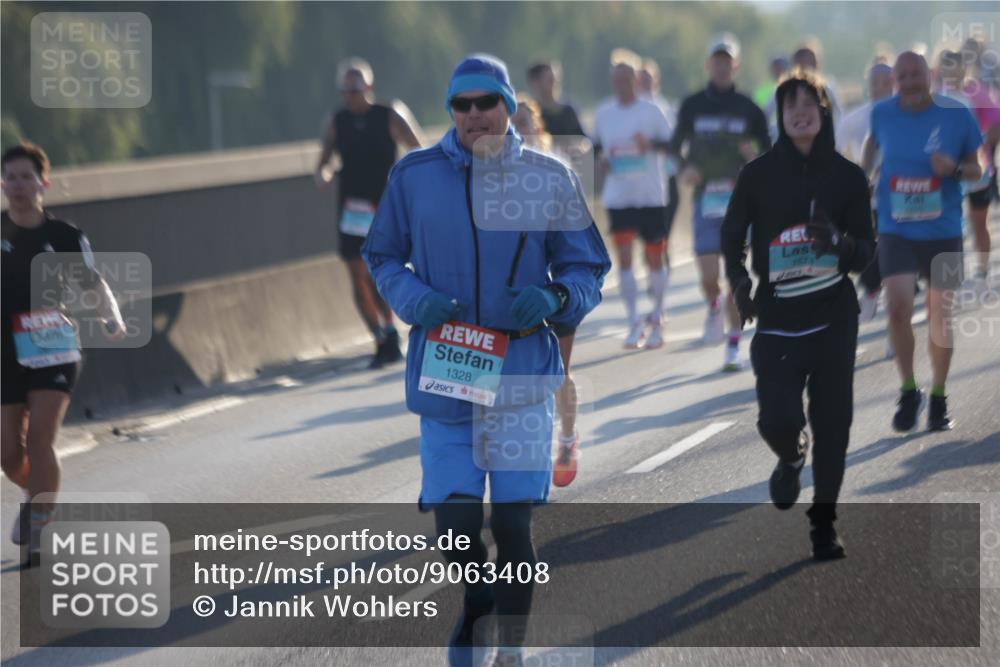 03.10.2025 - Köhlbrandbrückenlauf Jannik Wohlers http://msf.ph/oto/9063408 03.10.2025 09:16:16 Position 3 1328, 1673 meine-sportfotos.de