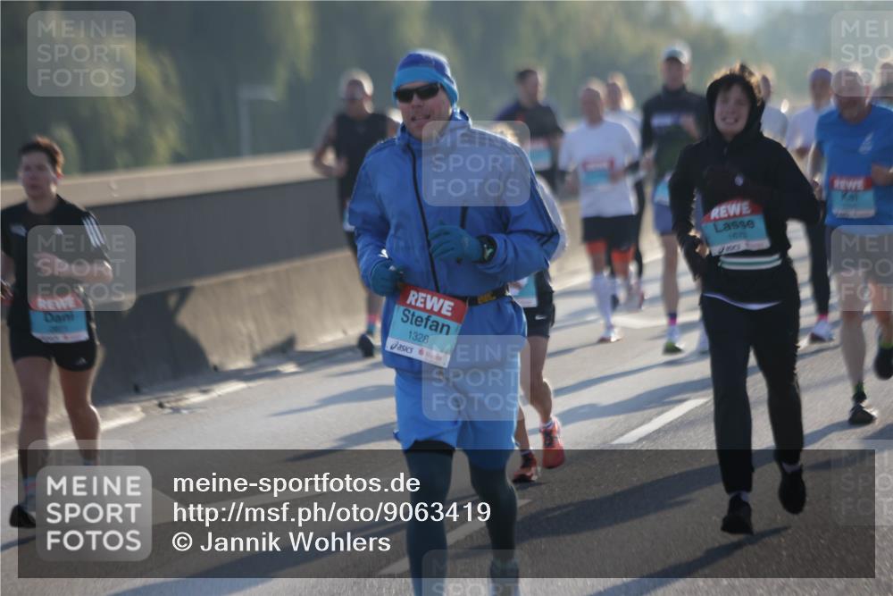 03.10.2025 - Köhlbrandbrückenlauf Jannik Wohlers http://msf.ph/oto/9063419 03.10.2025 09:16:16 Position 3 1328, 1673 meine-sportfotos.de
