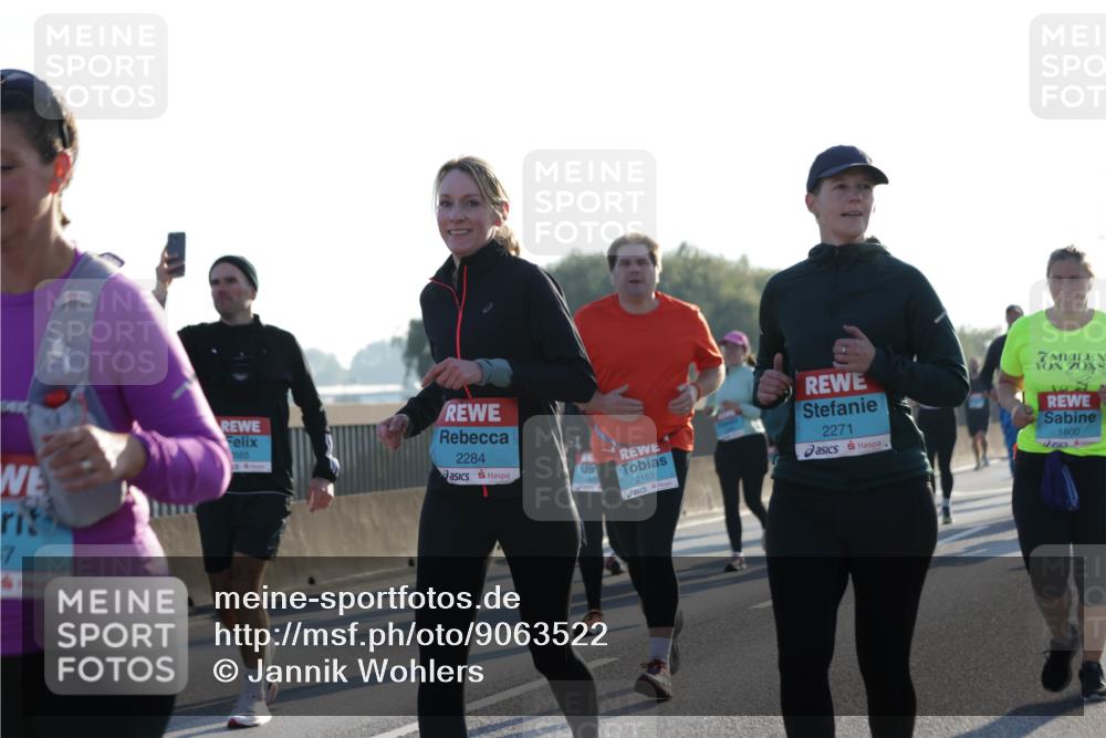 03.10.2025 - Köhlbrandbrückenlauf Jannik Wohlers http://msf.ph/oto/9063522 03.10.2025 09:24:11 Position 3 7, 1565, 2284, 2271, 2163, 1800 meine-sportfotos.de