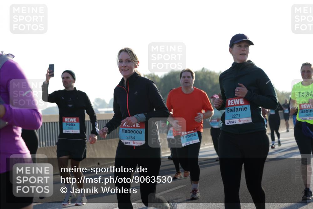 03.10.2025 - Köhlbrandbrückenlauf Jannik Wohlers http://msf.ph/oto/9063530 03.10.2025 09:24:11 Position 3 3565, 2284, 2163, 2271, 1800 meine-sportfotos.de