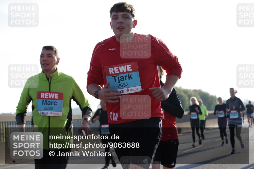 03.10.2025 - Köhlbrandbrückenlauf Jannik Wohlers http://msf.ph/oto/9063688 03.10.2025 09:24:20 Position 3 2632, 2630 meine-sportfotos.de