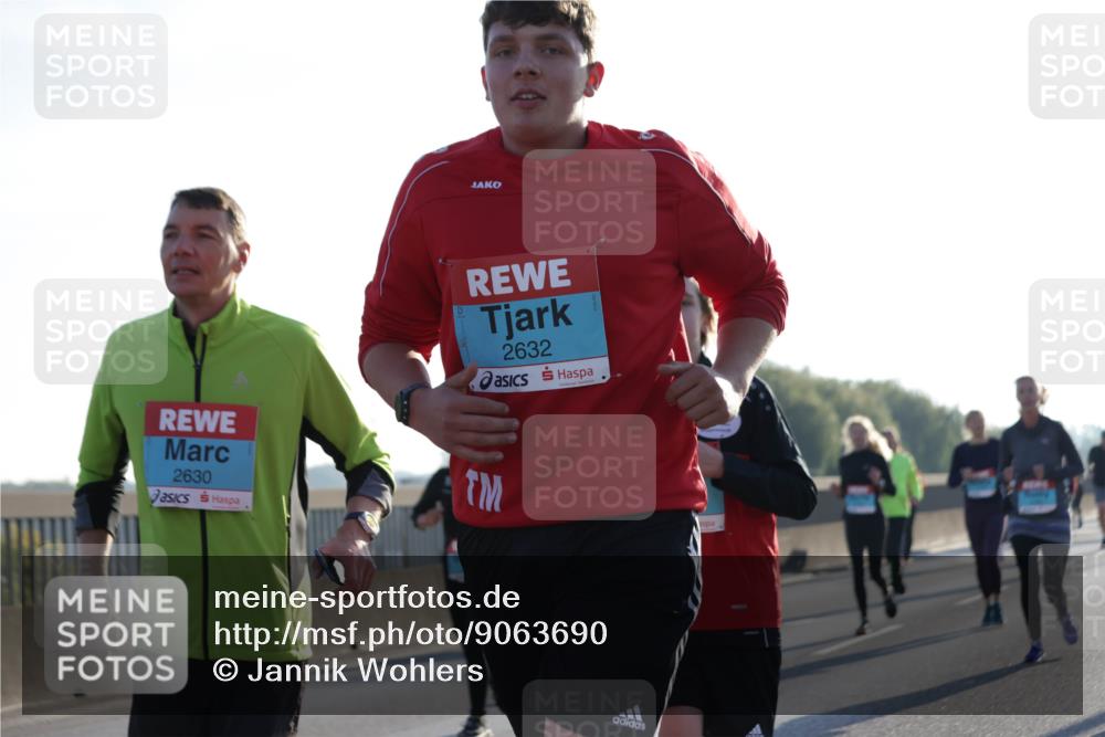03.10.2025 - Köhlbrandbrückenlauf Jannik Wohlers http://msf.ph/oto/9063690 03.10.2025 09:24:20 Position 3 2632, 2630 meine-sportfotos.de