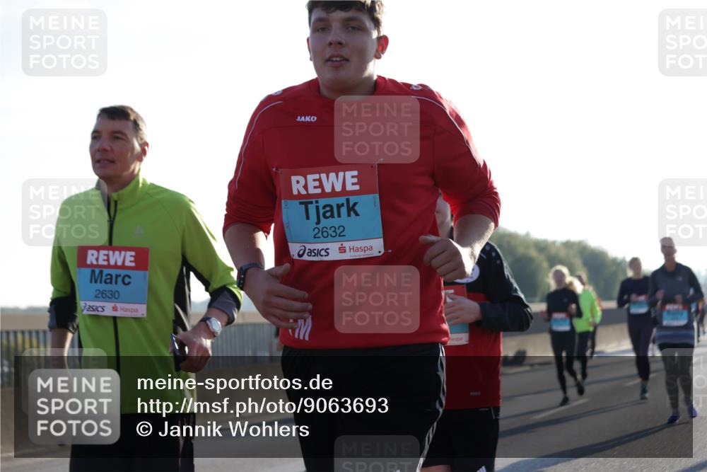 03.10.2025 - Köhlbrandbrückenlauf Jannik Wohlers http://msf.ph/oto/9063693 03.10.2025 09:24:20 Position 3 2630, 2632 meine-sportfotos.de