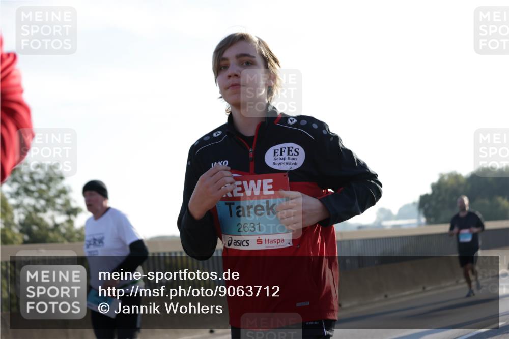 03.10.2025 - Köhlbrandbrückenlauf Jannik Wohlers http://msf.ph/oto/9063712 03.10.2025 09:24:21 Position 3 2631 meine-sportfotos.de