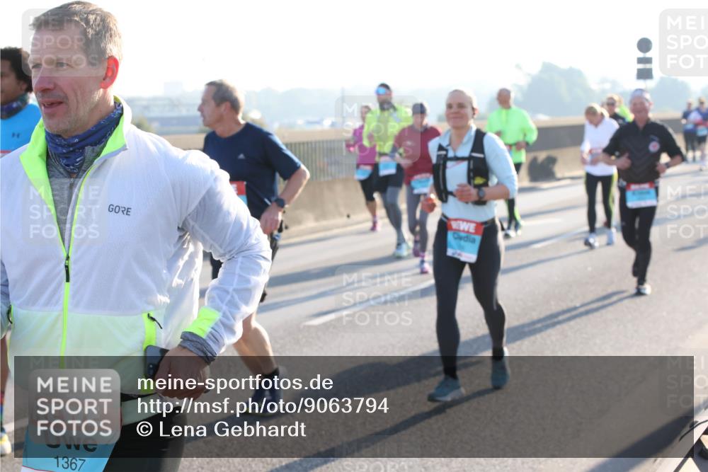 03.10.2025 - Köhlbrandbrückenlauf Lena Gebhardt http://msf.ph/oto/9063794 03.10.2025 09:21:05 Position 1 1367 meine-sportfotos.de