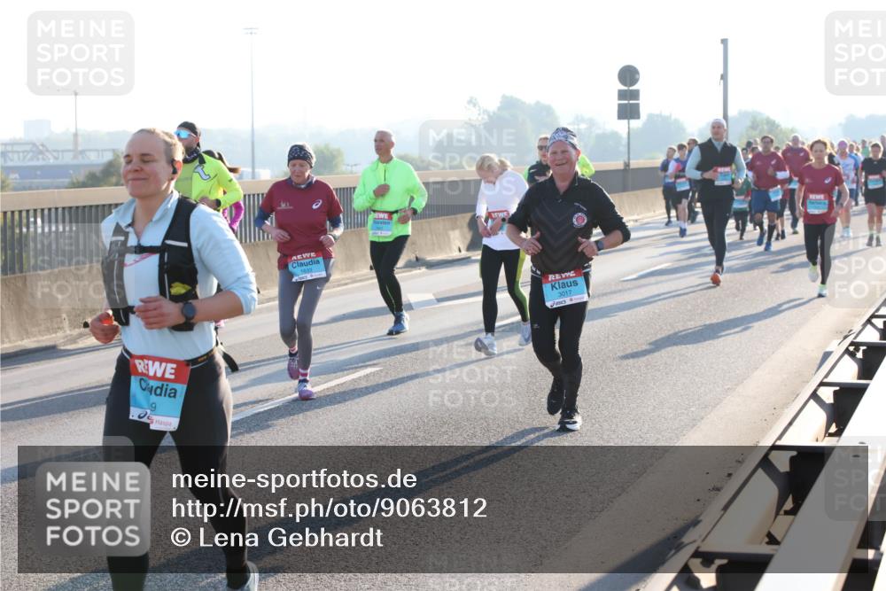 03.10.2025 - Köhlbrandbrückenlauf Lena Gebhardt http://msf.ph/oto/9063812 03.10.2025 09:21:05 Position 1 9, 1633, 3017 meine-sportfotos.de