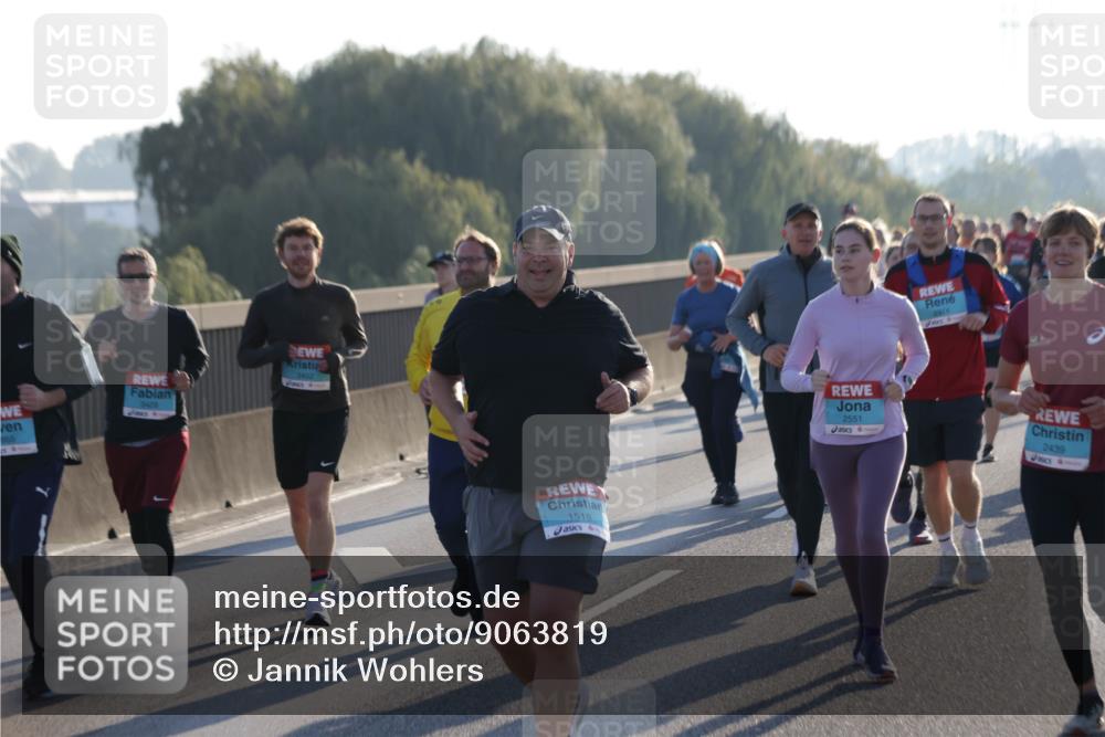 03.10.2025 - Köhlbrandbrückenlauf Jannik Wohlers http://msf.ph/oto/9063819 03.10.2025 09:24:31 Position 3 3452, 1518, 2614, 2551, 2439 meine-sportfotos.de