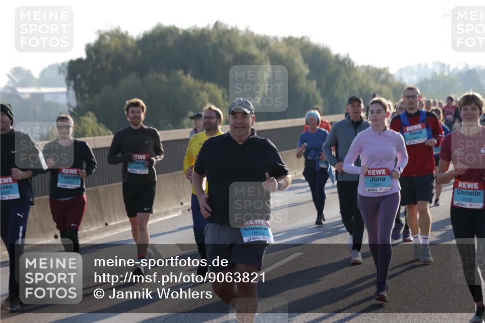 03.10.2025 - Köhlbrandbrückenlauf Jannik Wohlers http://msf.ph/oto/9063821 03.10.2025 09:24:31 Position 3 2655, 1518, 2374, 2551, 2439 meine-sportfotos.de