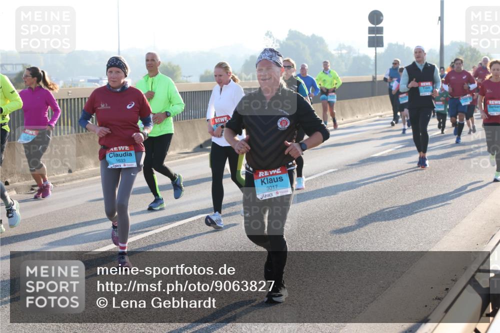 03.10.2025 - Köhlbrandbrückenlauf Lena Gebhardt http://msf.ph/oto/9063827 03.10.2025 09:21:06 Position 1 1633, 3017 meine-sportfotos.de