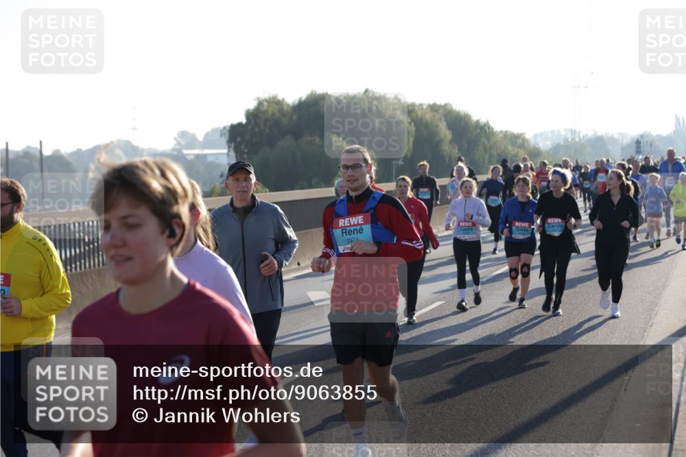 03.10.2025 - Köhlbrandbrückenlauf Jannik Wohlers http://msf.ph/oto/9063855 03.10.2025 09:24:34 Position 3 2374 meine-sportfotos.de
