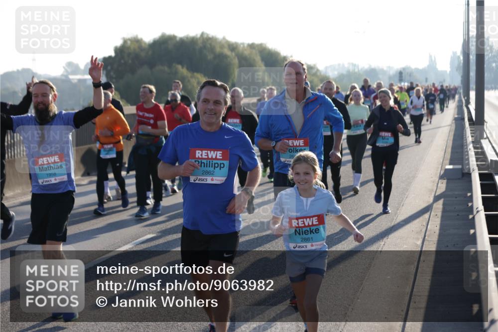 03.10.2025 - Köhlbrandbrückenlauf Jannik Wohlers http://msf.ph/oto/9063982 03.10.2025 09:24:44 Position 3 1958, 2862, 26, 2861 meine-sportfotos.de