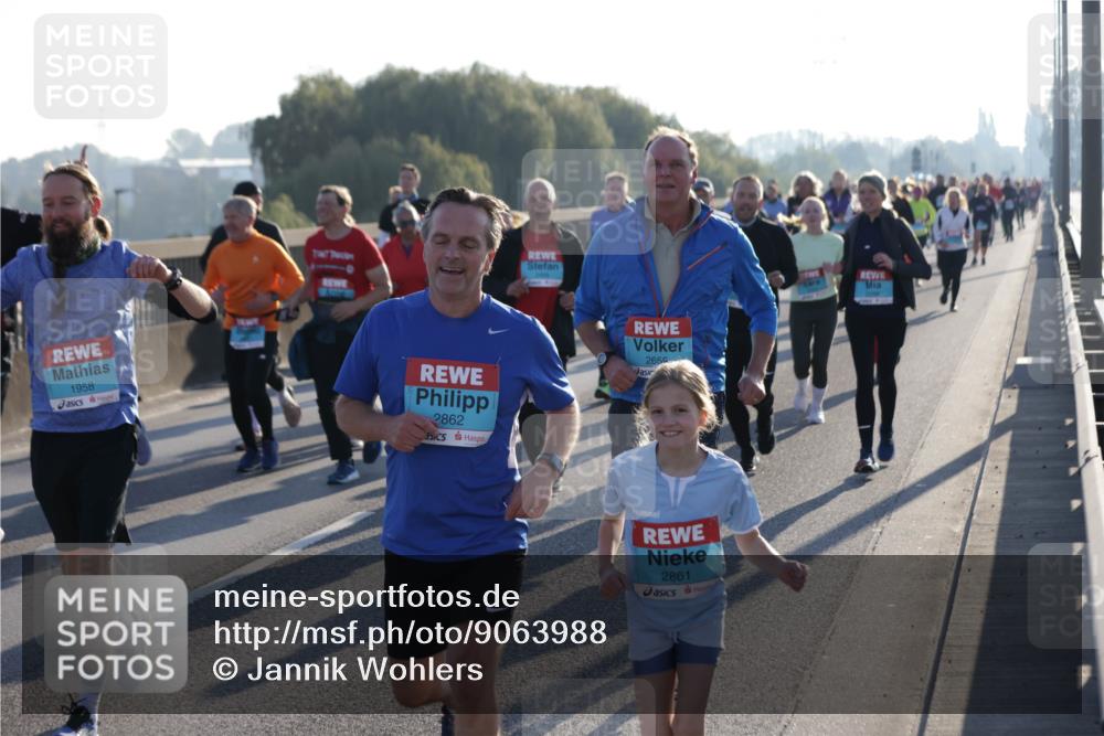 03.10.2025 - Köhlbrandbrückenlauf Jannik Wohlers http://msf.ph/oto/9063988 03.10.2025 09:24:44 Position 3 1958, 2862, 2650, 2861 meine-sportfotos.de