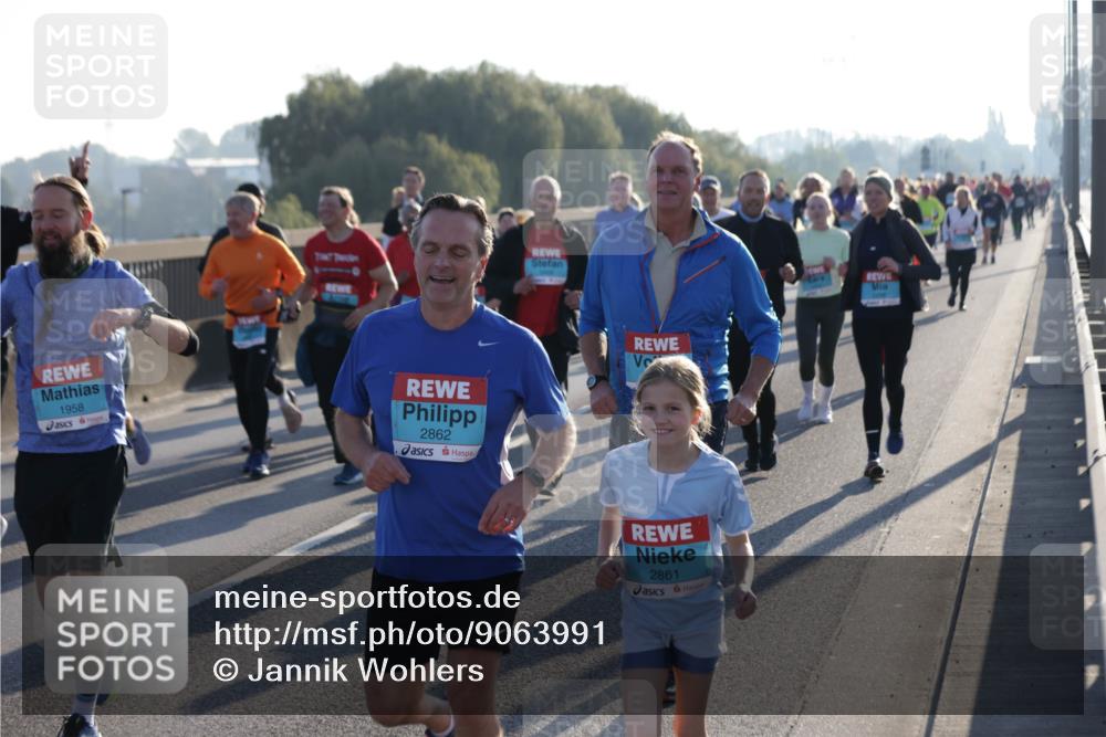 03.10.2025 - Köhlbrandbrückenlauf Jannik Wohlers http://msf.ph/oto/9063991 03.10.2025 09:24:44 Position 3 1958, 2862, 2861 meine-sportfotos.de