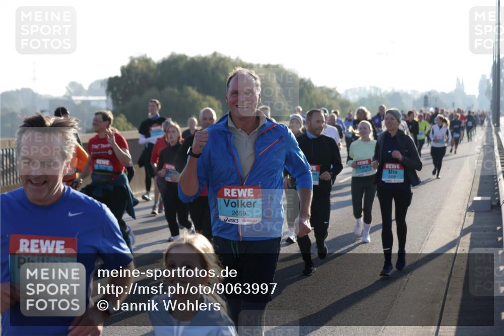 03.10.2025 - Köhlbrandbrückenlauf Jannik Wohlers http://msf.ph/oto/9063997 03.10.2025 09:24:45 Position 3 2862, 2659, 2298 meine-sportfotos.de