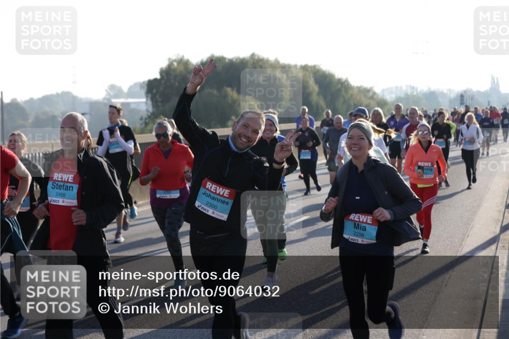 03.10.2025 - Köhlbrandbrückenlauf Jannik Wohlers http://msf.ph/oto/9064032 03.10.2025 09:24:46 Position 3 2468, 2300, 2298 meine-sportfotos.de