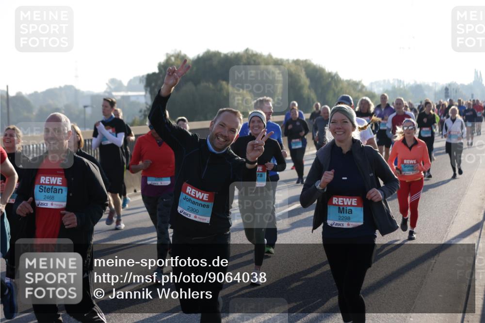 03.10.2025 - Köhlbrandbrückenlauf Jannik Wohlers http://msf.ph/oto/9064038 03.10.2025 09:24:47 Position 3 2468, 2300, 2298 meine-sportfotos.de