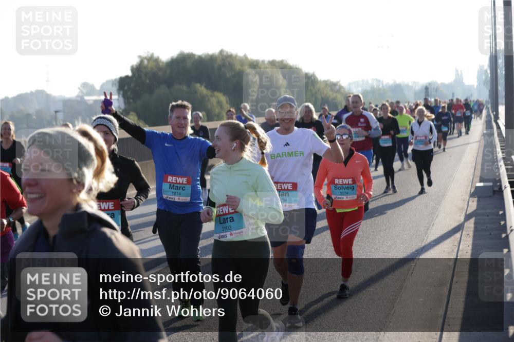 03.10.2025 - Köhlbrandbrückenlauf Jannik Wohlers http://msf.ph/oto/9064060 03.10.2025 09:24:48 Position 3 1814, 3102, 234, 3074 meine-sportfotos.de