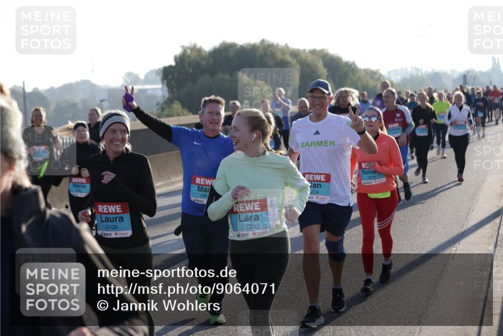 03.10.2025 - Köhlbrandbrückenlauf Jannik Wohlers http://msf.ph/oto/9064071 03.10.2025 09:24:48 Position 3 3105, 181, 3102, 234, 3074 meine-sportfotos.de