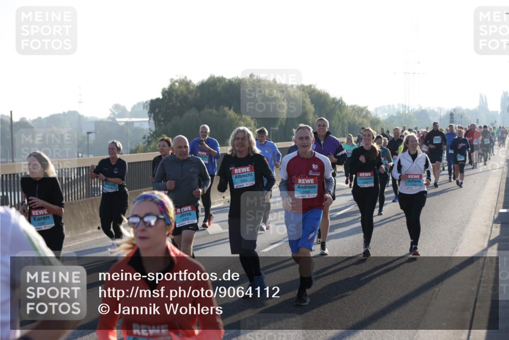 03.10.2025 - Köhlbrandbrückenlauf Jannik Wohlers http://msf.ph/oto/9064112 03.10.2025 09:24:50 Position 3 2397, 3090, 3089, 3088, 2356 meine-sportfotos.de