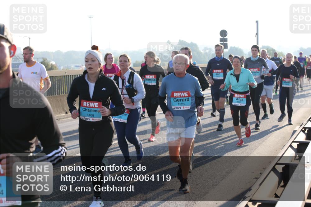 03.10.2025 - Köhlbrandbrückenlauf Lena Gebhardt http://msf.ph/oto/9064119 03.10.2025 09:21:19 Position 1 4, 1469, 1565, 1049, 1439, 1523, 1337 meine-sportfotos.de