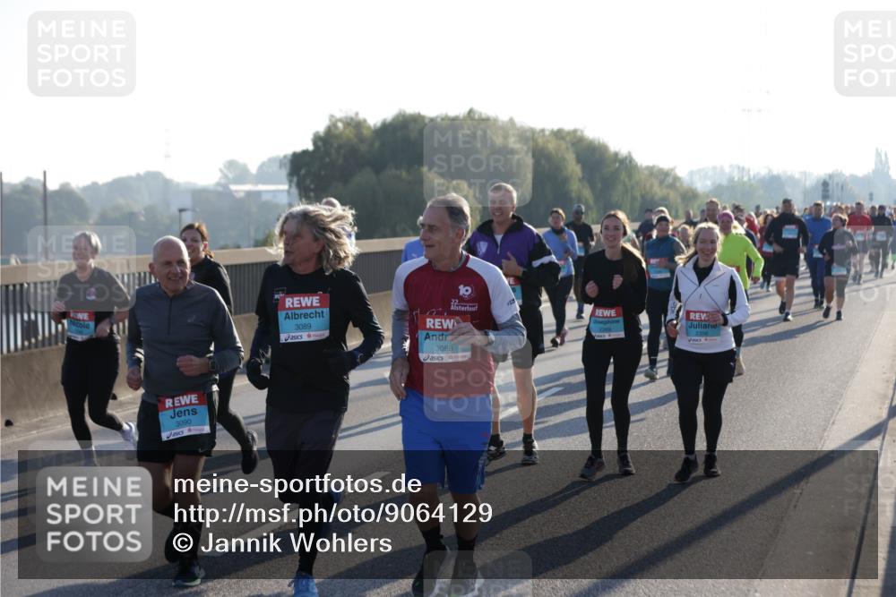 03.10.2025 - Köhlbrandbrückenlauf Jannik Wohlers http://msf.ph/oto/9064129 03.10.2025 09:24:51 Position 3 3090, 3089, 3088, 22, 2289 meine-sportfotos.de