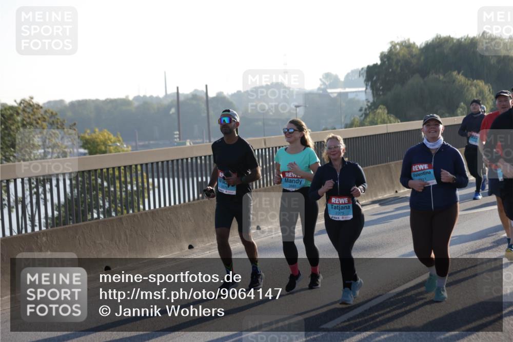 03.10.2025 - Köhlbrandbrückenlauf Jannik Wohlers http://msf.ph/oto/9064147 03.10.2025 09:24:59 Position 3 2676, 2681, 2375 meine-sportfotos.de