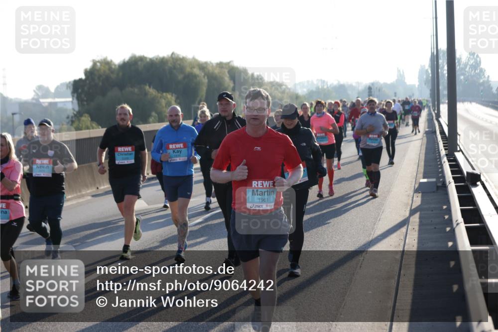 03.10.2025 - Köhlbrandbrückenlauf Jannik Wohlers http://msf.ph/oto/9064242 03.10.2025 09:25:04 Position 3 1839, 1961 meine-sportfotos.de