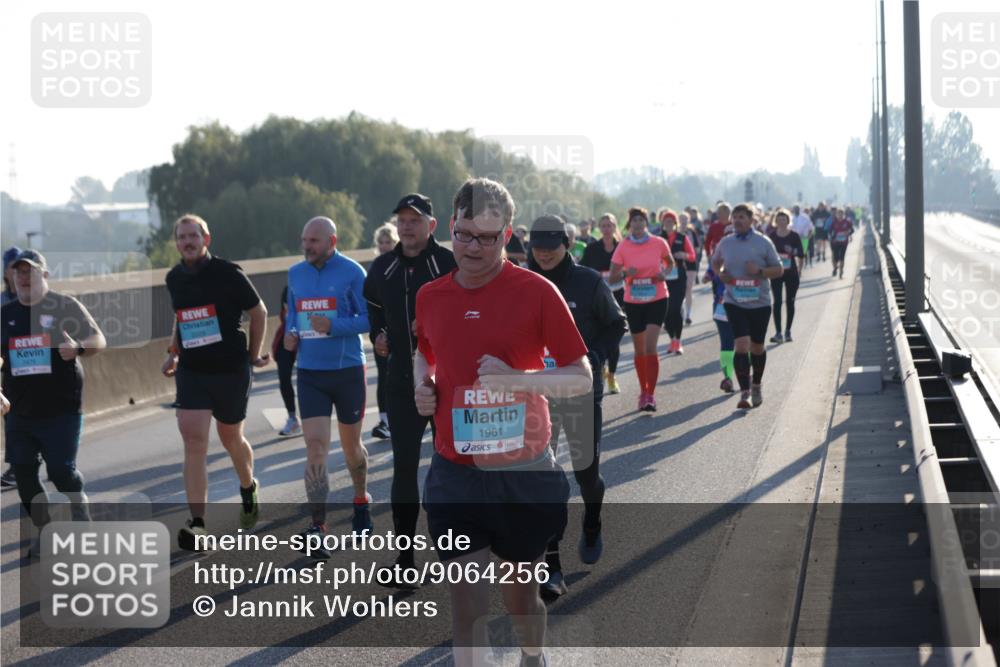 03.10.2025 - Köhlbrandbrückenlauf Jannik Wohlers http://msf.ph/oto/9064256 03.10.2025 09:25:05 Position 3 1961 meine-sportfotos.de