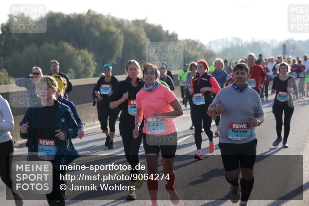03.10.2025 - Köhlbrandbrückenlauf Jannik Wohlers http://msf.ph/oto/9064274 03.10.2025 09:25:08 Position 3 3739, 36, 2612, 2613 meine-sportfotos.de
