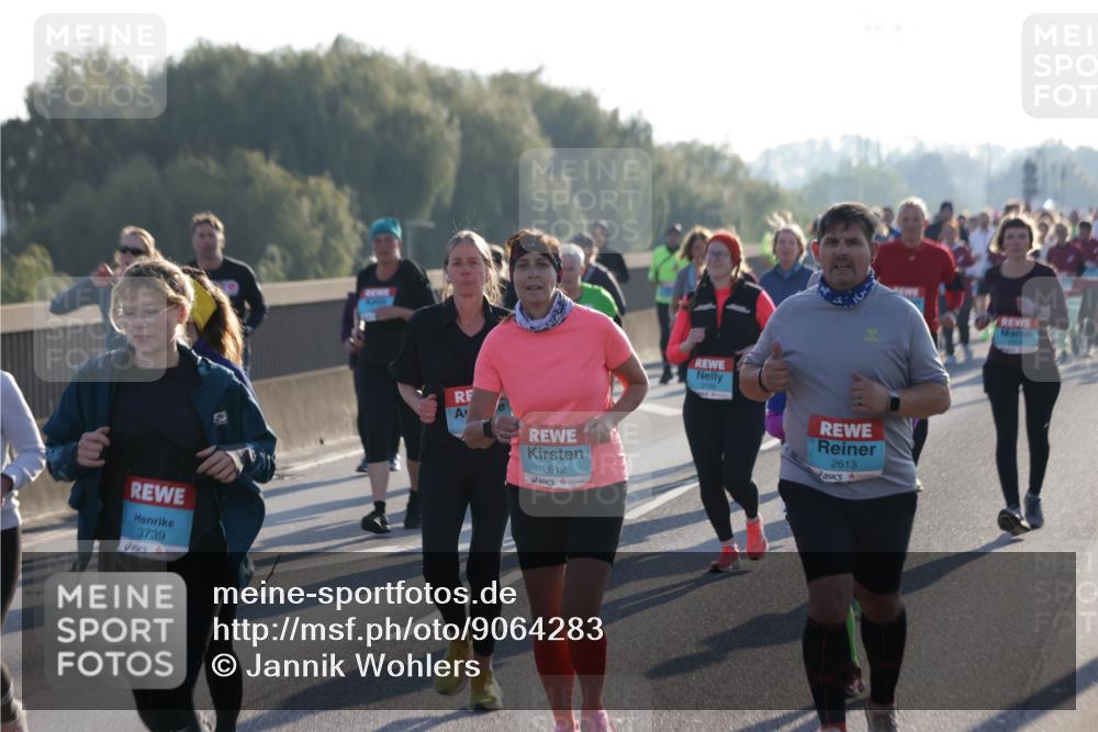 03.10.2025 - Köhlbrandbrückenlauf Jannik Wohlers http://msf.ph/oto/9064283 03.10.2025 09:25:08 Position 3 3739, 2612, 3199, 2613 meine-sportfotos.de