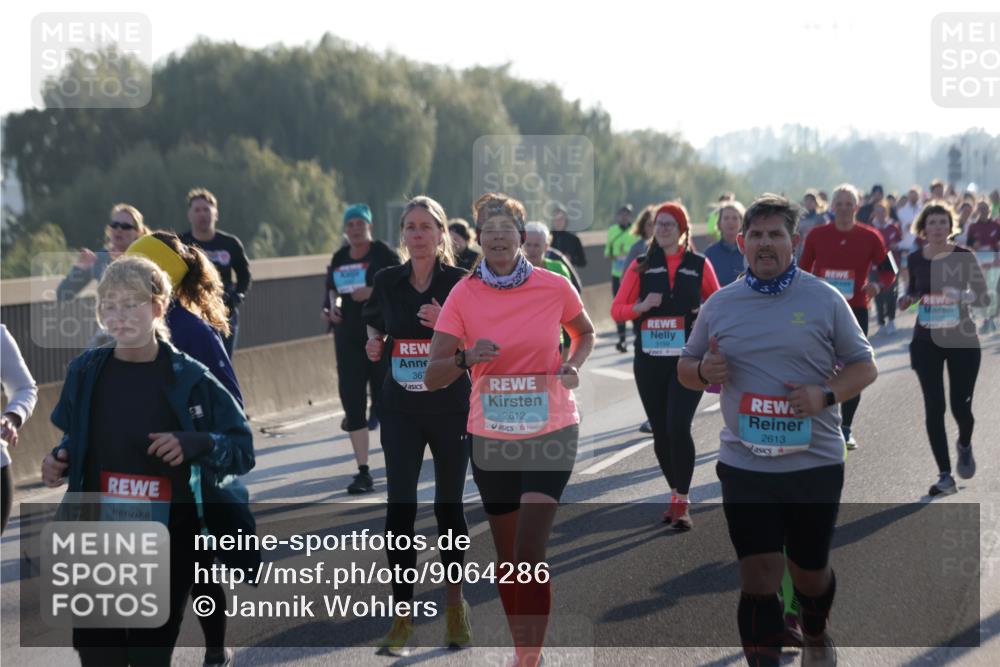 03.10.2025 - Köhlbrandbrückenlauf Jannik Wohlers http://msf.ph/oto/9064286 03.10.2025 09:25:08 Position 3 3739, 36, 2612, 2613 meine-sportfotos.de