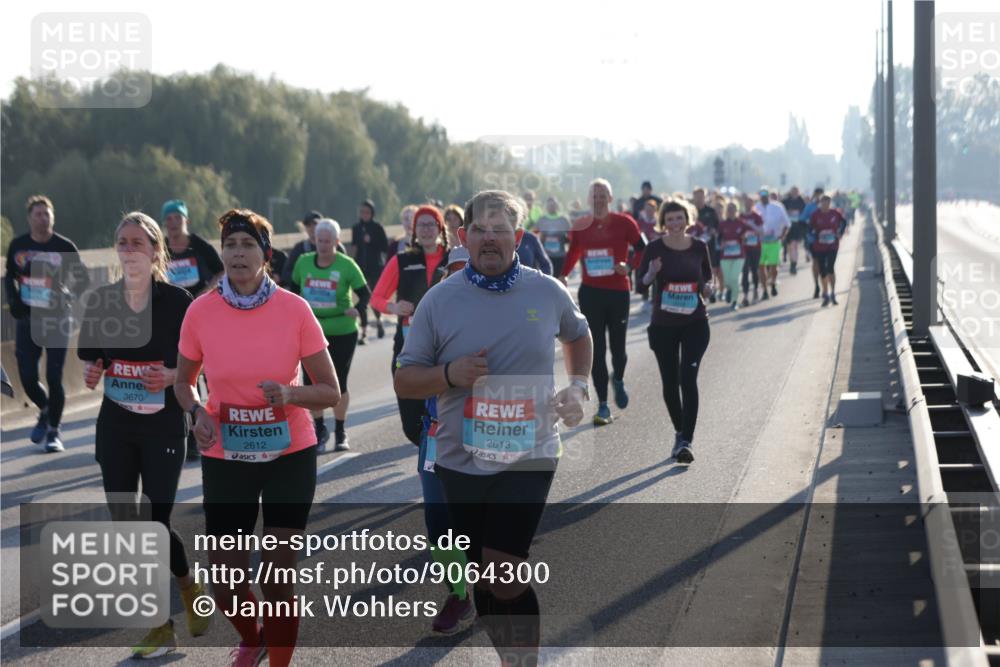 03.10.2025 - Köhlbrandbrückenlauf Jannik Wohlers http://msf.ph/oto/9064300 03.10.2025 09:25:09 Position 3 3670, 2612, 2613 meine-sportfotos.de