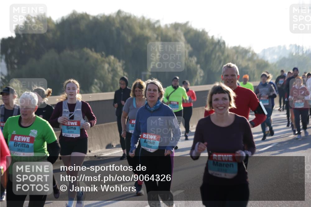 03.10.2025 - Köhlbrandbrückenlauf Jannik Wohlers http://msf.ph/oto/9064326 03.10.2025 09:25:12 Position 3 28, 21, 3389, 2258, 2316 meine-sportfotos.de